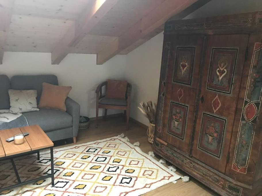Seinerzeit - Kuschelige Dachwohnung Apartment *